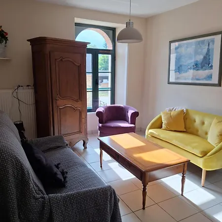 Domaine De Meslay, Avec Salle D'eau Et Wc *