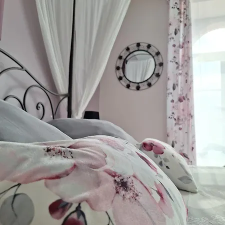 Domaine De Meslay, Avec Salle D'eau Et Wc Lejlighed Fye