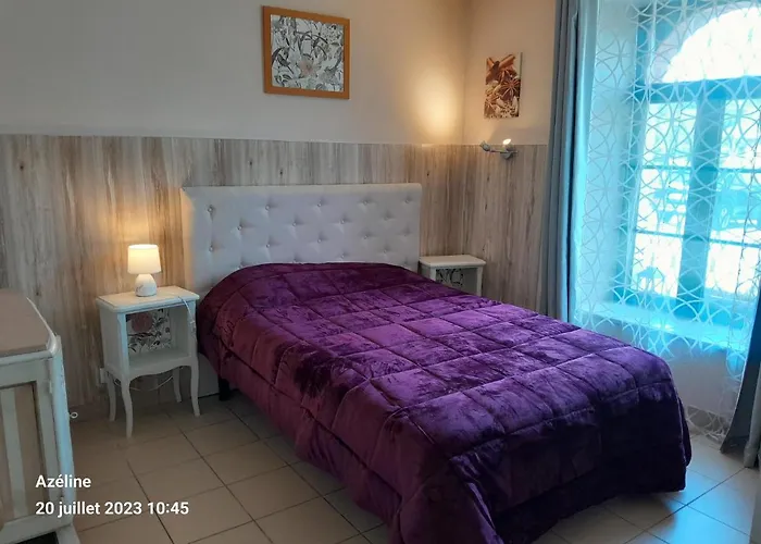 Domaine De Meslay, Avec Salle D'eau Et Wc