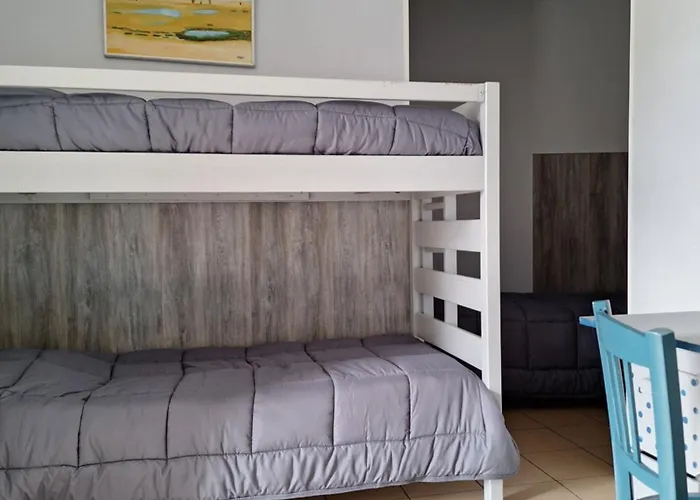 Domaine De Meslay, Avec Salle D'eau Et Wc Daire