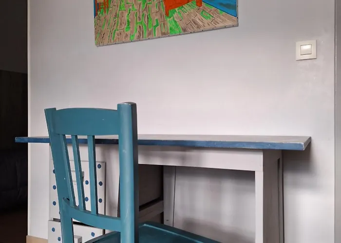 Domaine De Meslay, Avec Salle D'eau Et Wc *